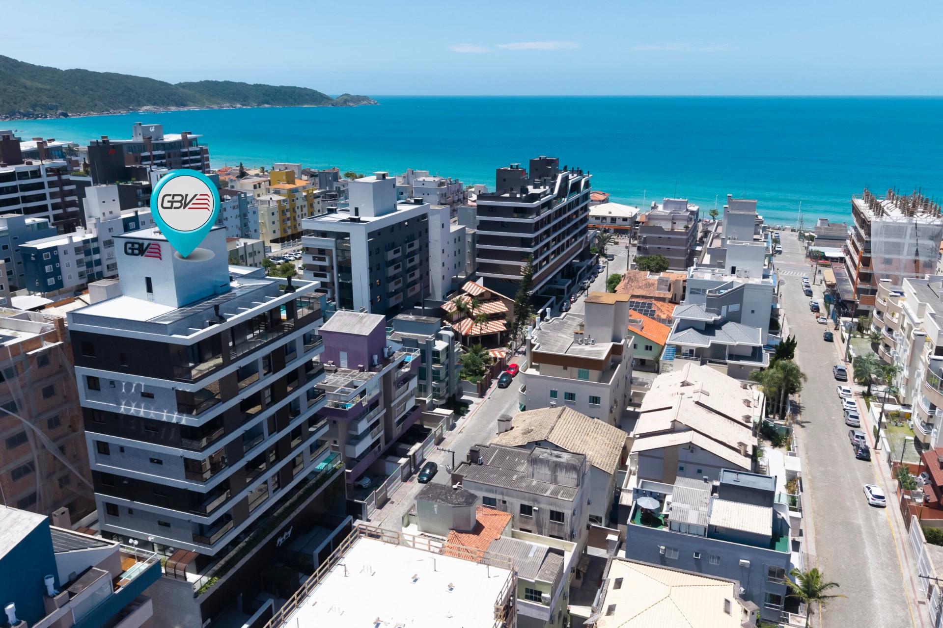 Revitalização de fachada de prédio de apartamentos em Bombinhas SC